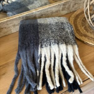 Echarpe bleue à carreaux Noa