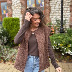 Veste sans manche effet laine bouclée chocolat Meggy